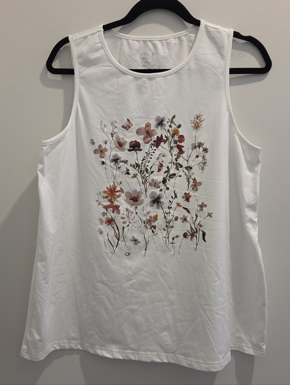 SHEIN Curve White Wildflower Tank Top Floral Cottagecore Boho Nature Graphic